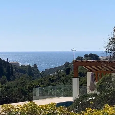Seaview With Private Pool & Gardens Near Benagil Lagoa (Algarve)