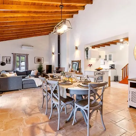 Seaview With Private Pool & Gardens Near Benagil