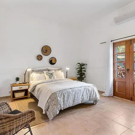 Seaview With Private Pool & Gardens Near Benagil Vila Lagoa (Algarve)